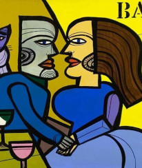 Pareja mirandose,gato de fondo , mesa con copa y botella